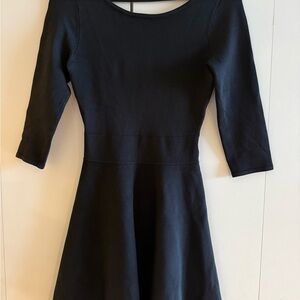 Guess - Black long sleeve dress